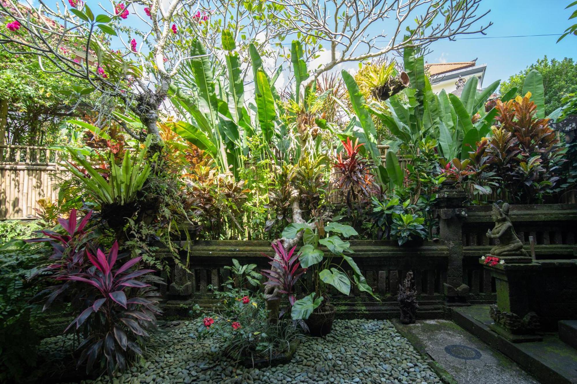 Puri Bayu Hotel Ubud Buitenkant foto