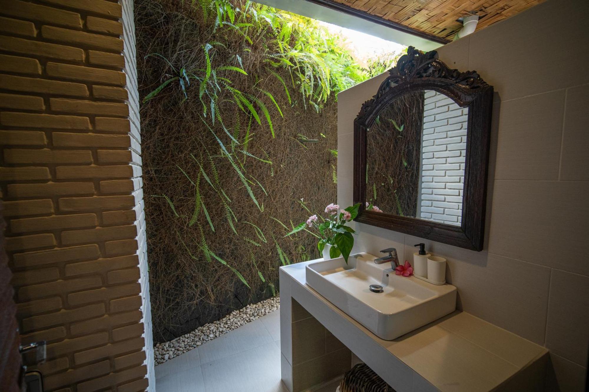 Puri Bayu Hotel Ubud Buitenkant foto
