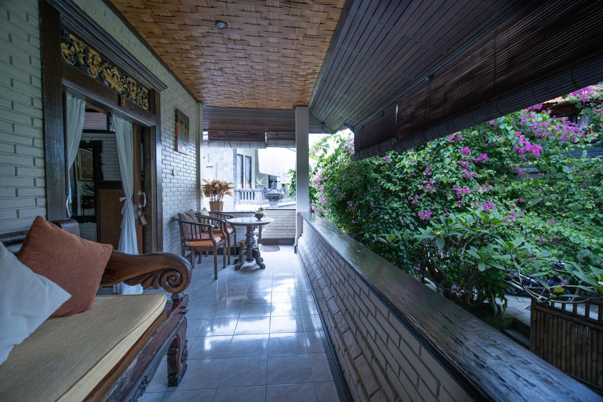 Puri Bayu Hotel Ubud Buitenkant foto