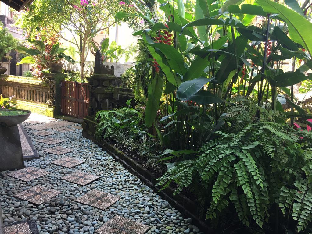 Puri Bayu Hotel Ubud Buitenkant foto